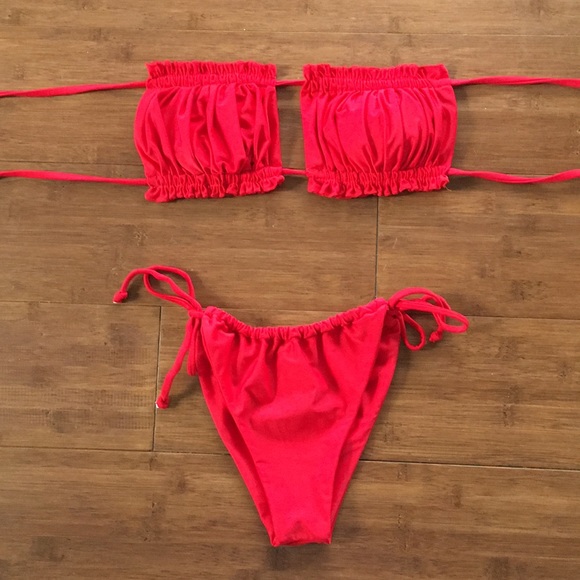 Ruffle Ruched / Scrunched Bandeau Cheeky Bikini - Picture 4 of 8